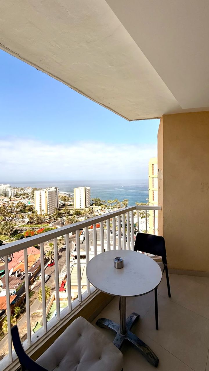 ✨ Fully Reformed 2-Bedroom Apartment with Stunning Ocean Views – Prime Location in South Tenerife